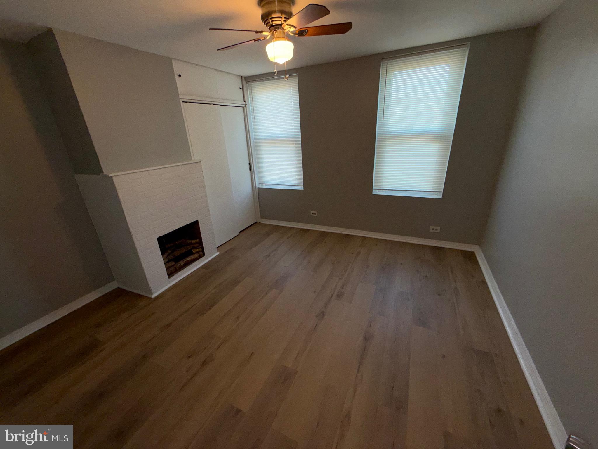 PORT RICHMOND - Residential