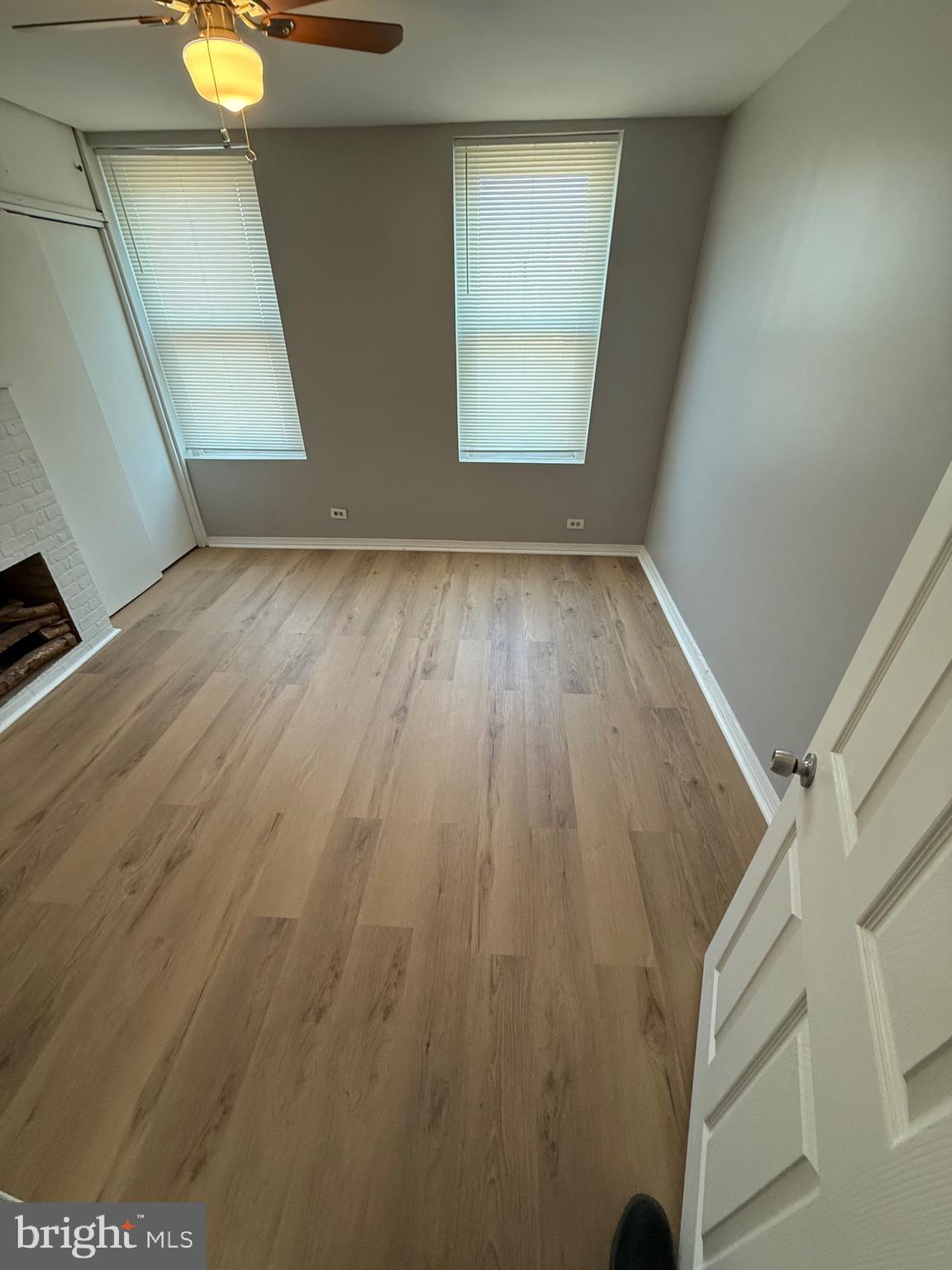 PORT RICHMOND - Residential