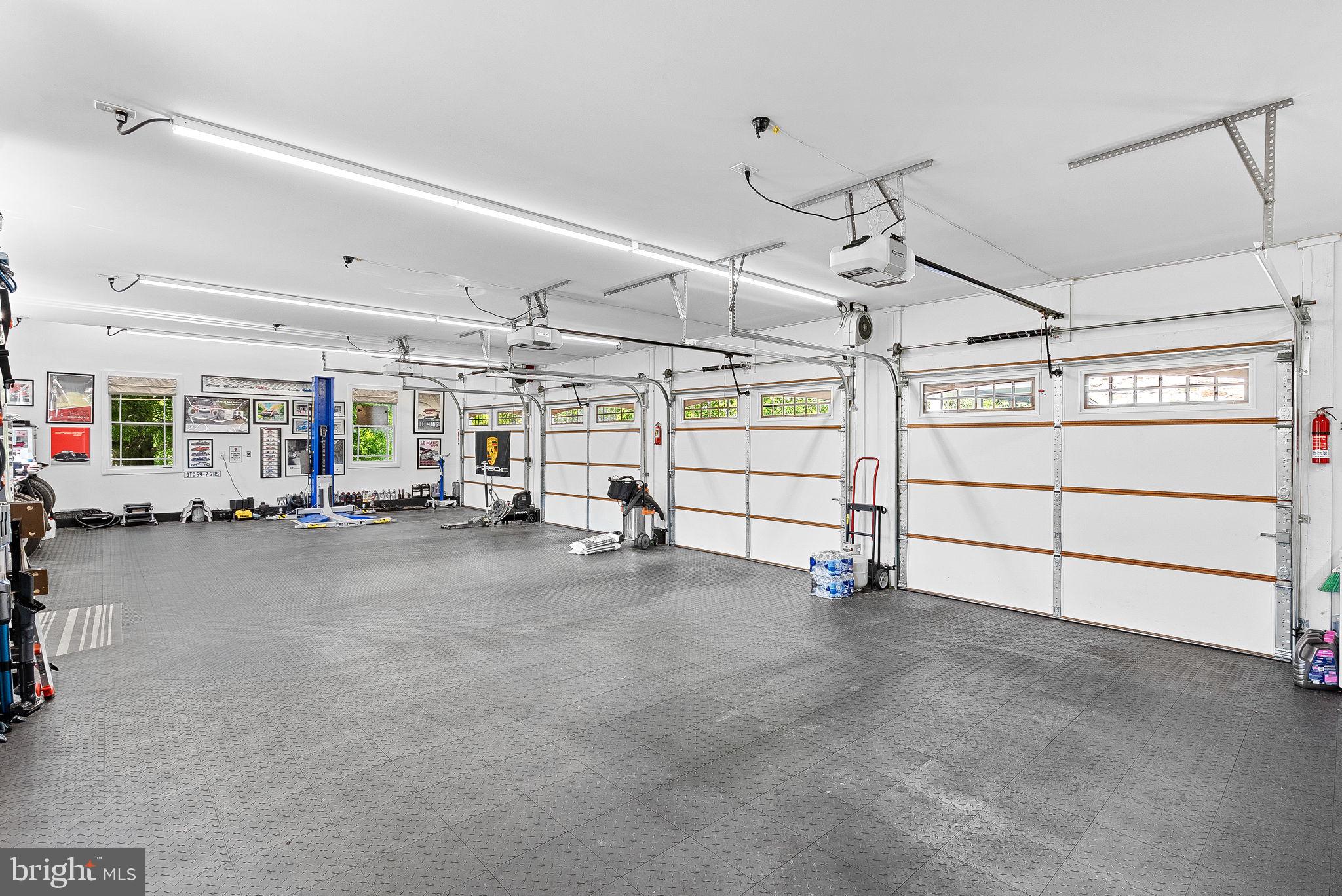 SILCOTT SPRINGS - Residential