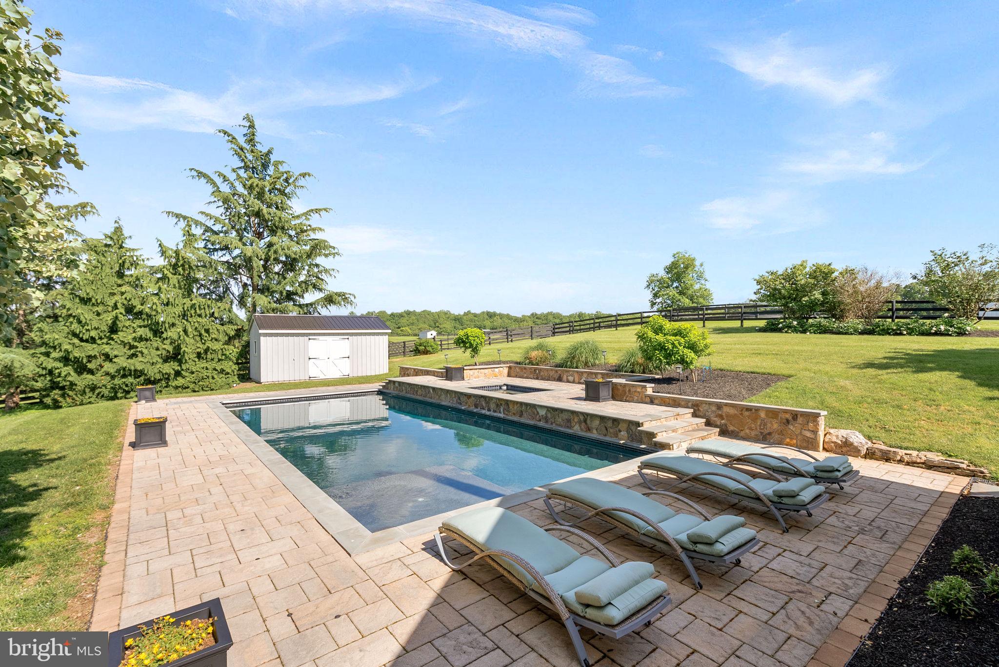 SILCOTT SPRINGS - Residential