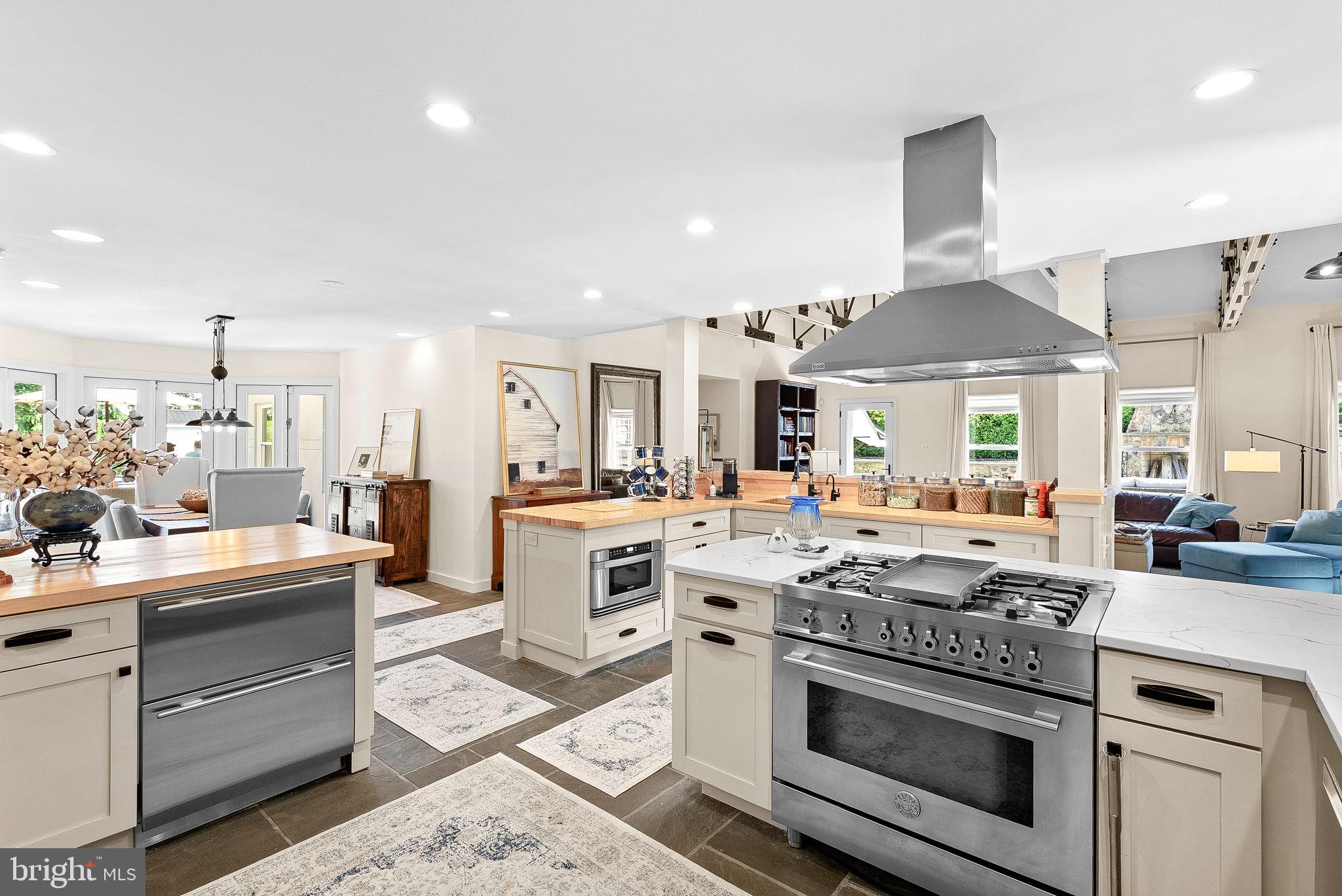 SILCOTT SPRINGS - Residential