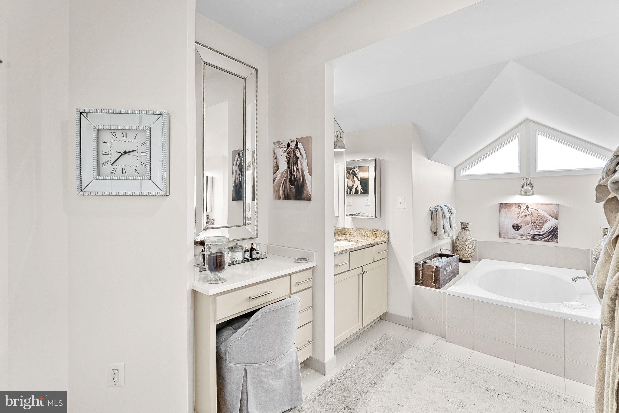 SILCOTT SPRINGS - Residential