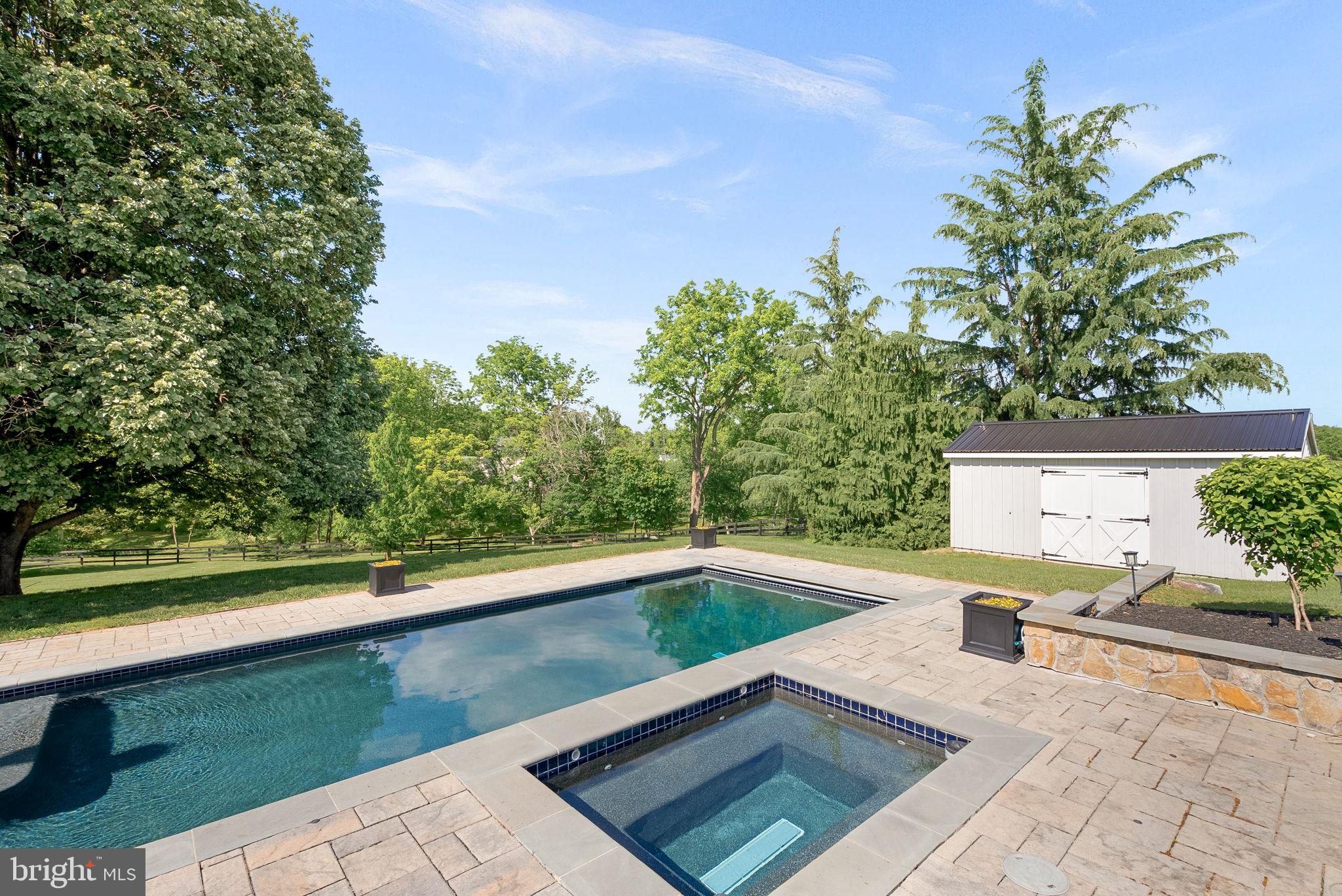 SILCOTT SPRINGS - Residential