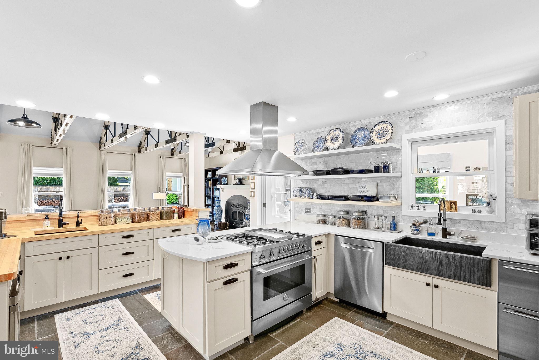 SILCOTT SPRINGS - Residential