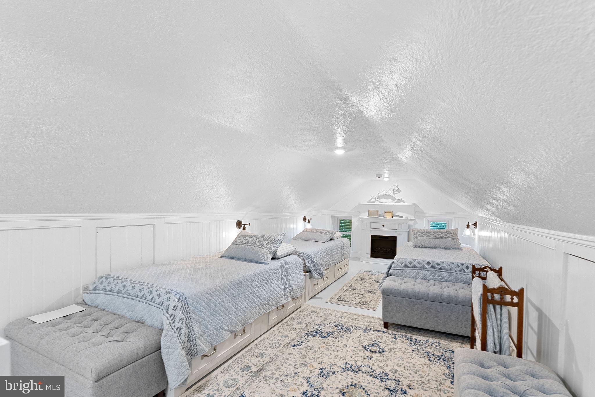 SILCOTT SPRINGS - Residential