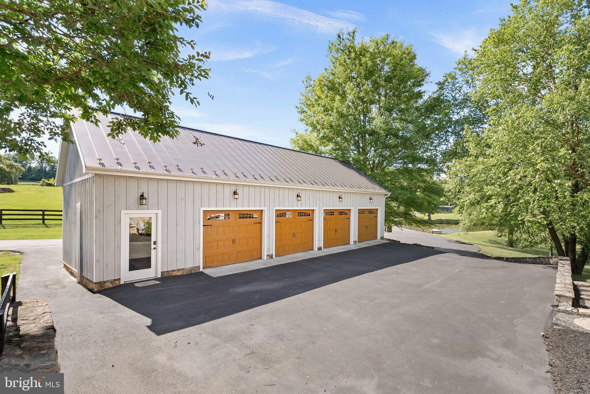 SILCOTT SPRINGS - Residential