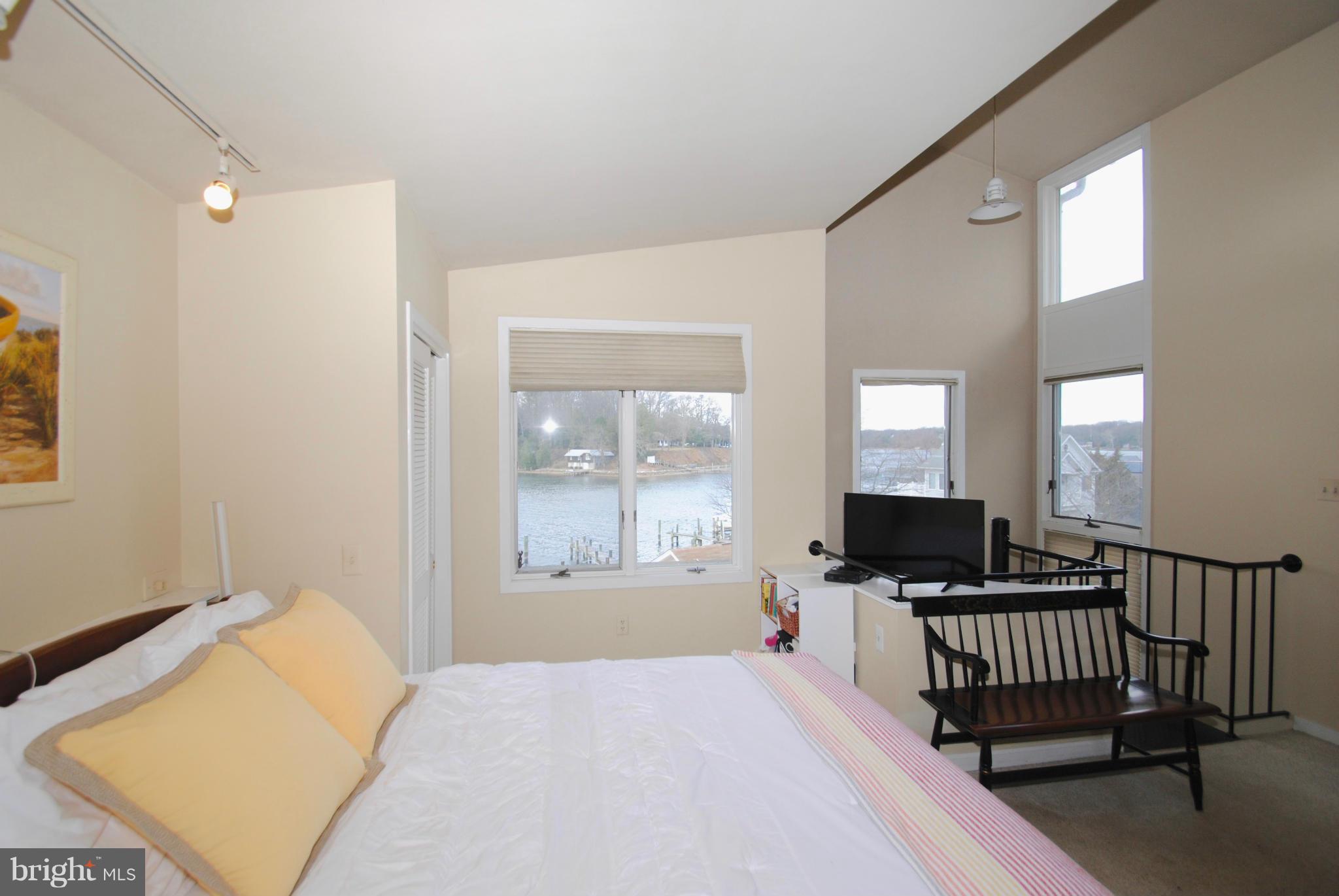 HERALD HARBOR - Residential Lease