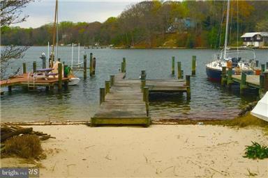 HERALD HARBOR - Residential Lease