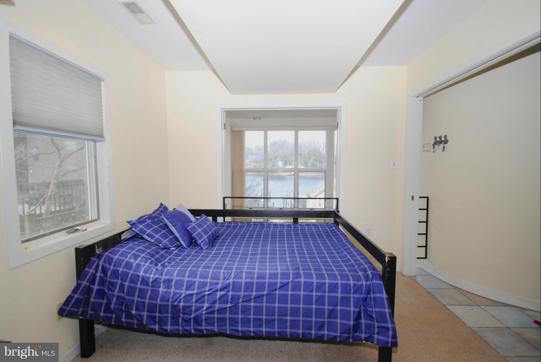 HERALD HARBOR - Residential Lease