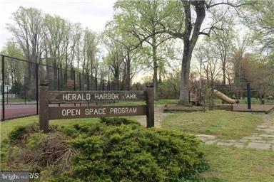 HERALD HARBOR - Residential Lease