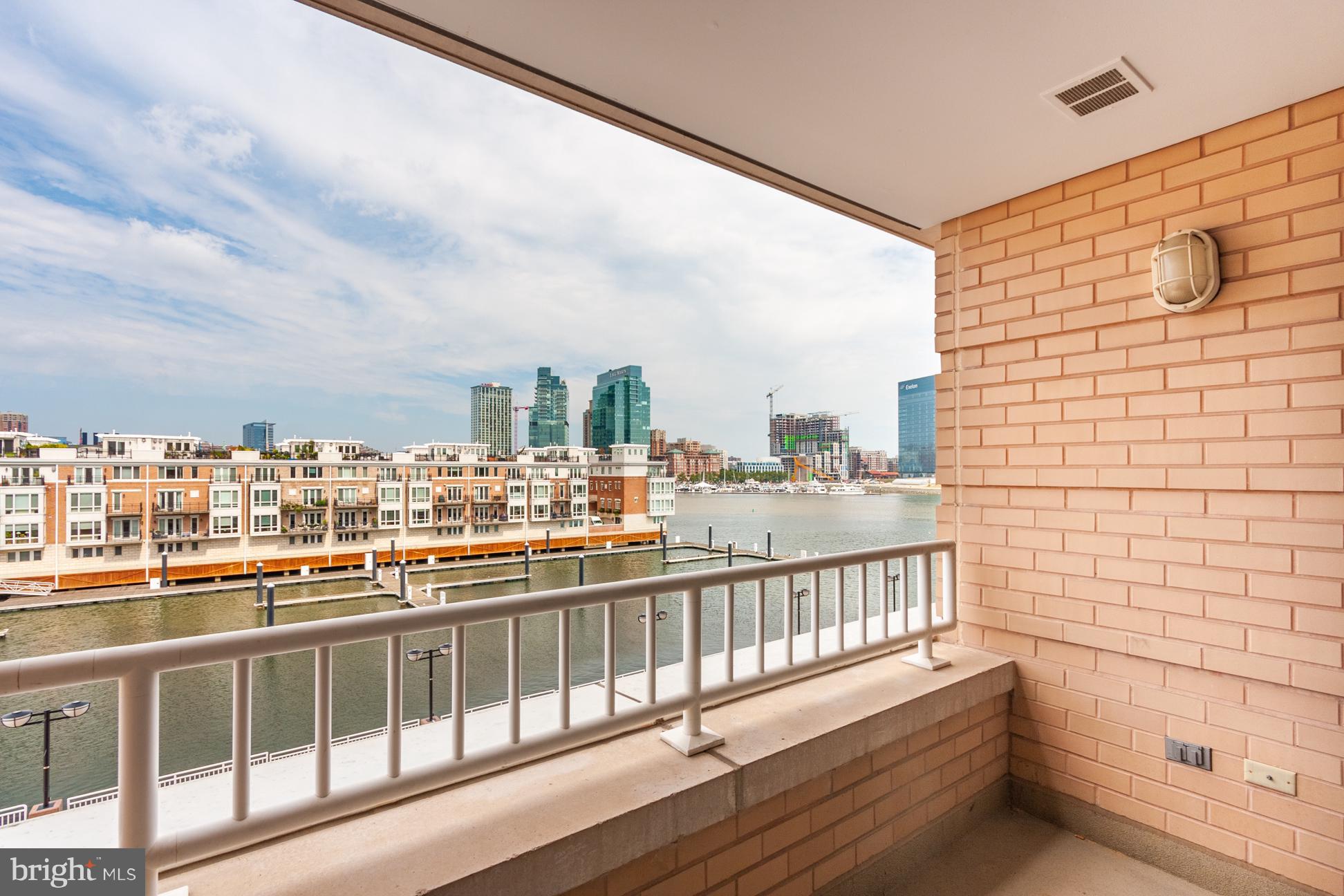 HARBORVIEW - Residential Lease