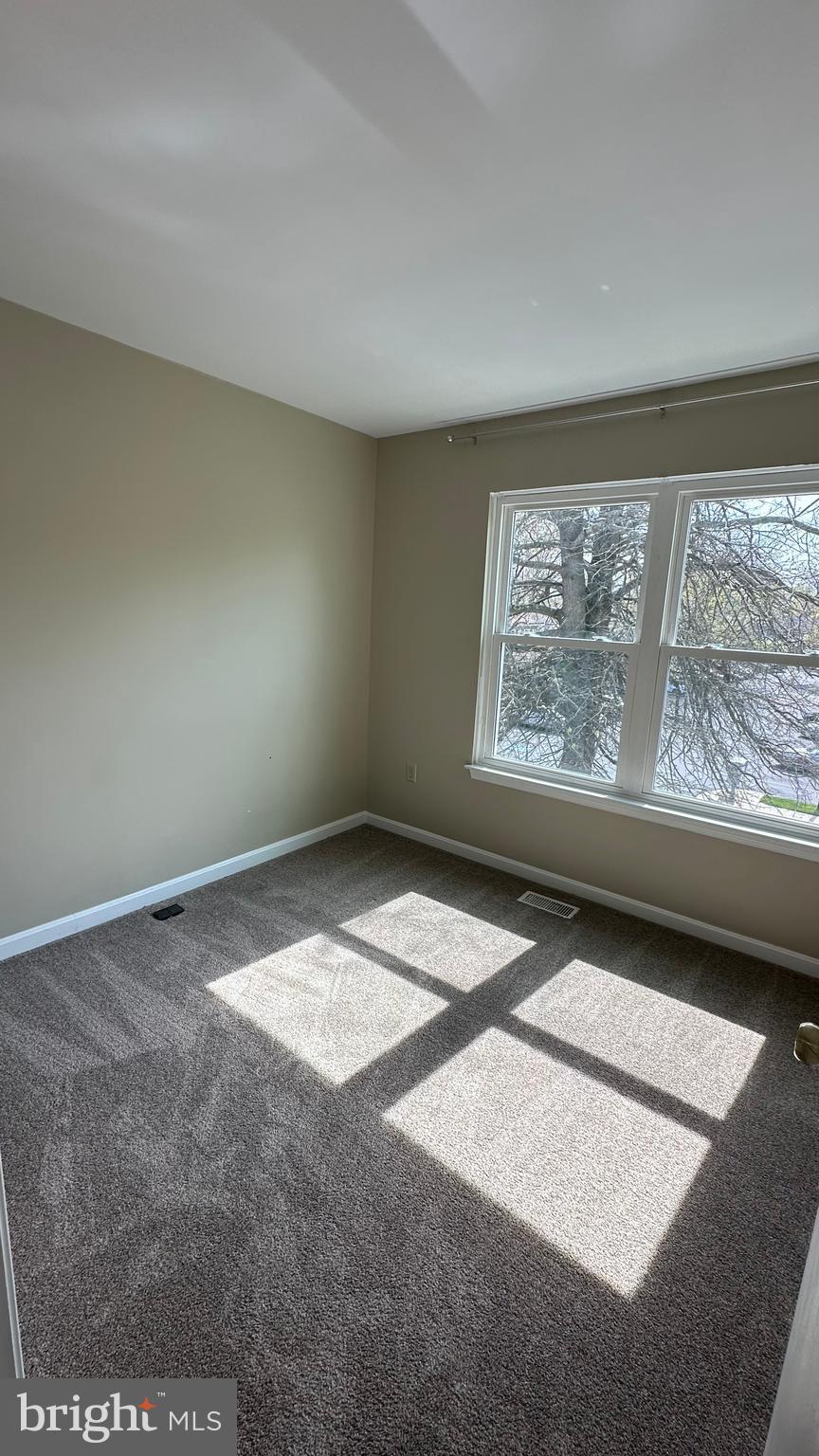 PRINCETON SQUARE - Residential Lease