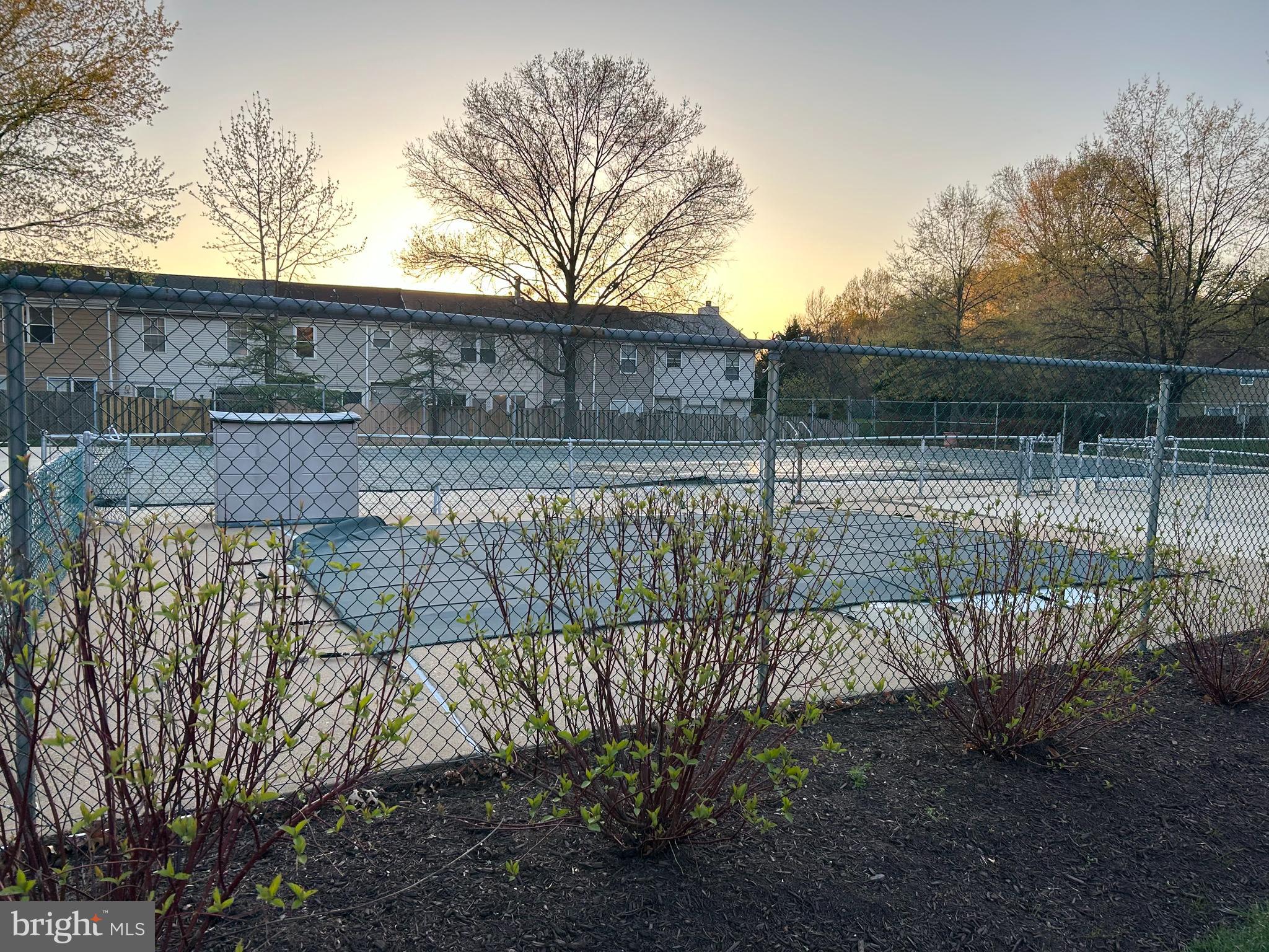 PRINCETON SQUARE - Residential Lease