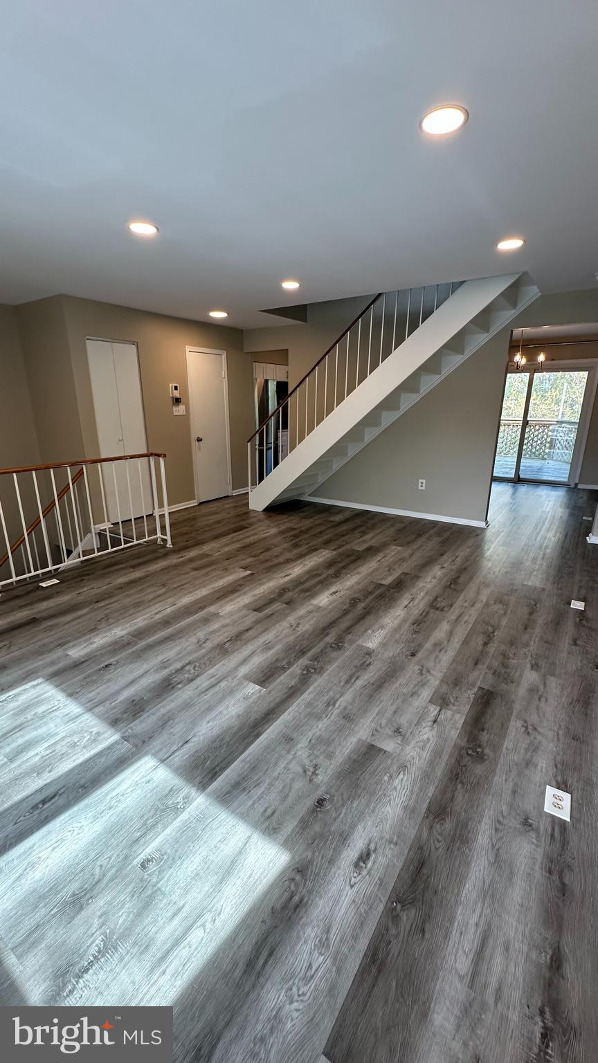 PRINCETON SQUARE - Residential Lease