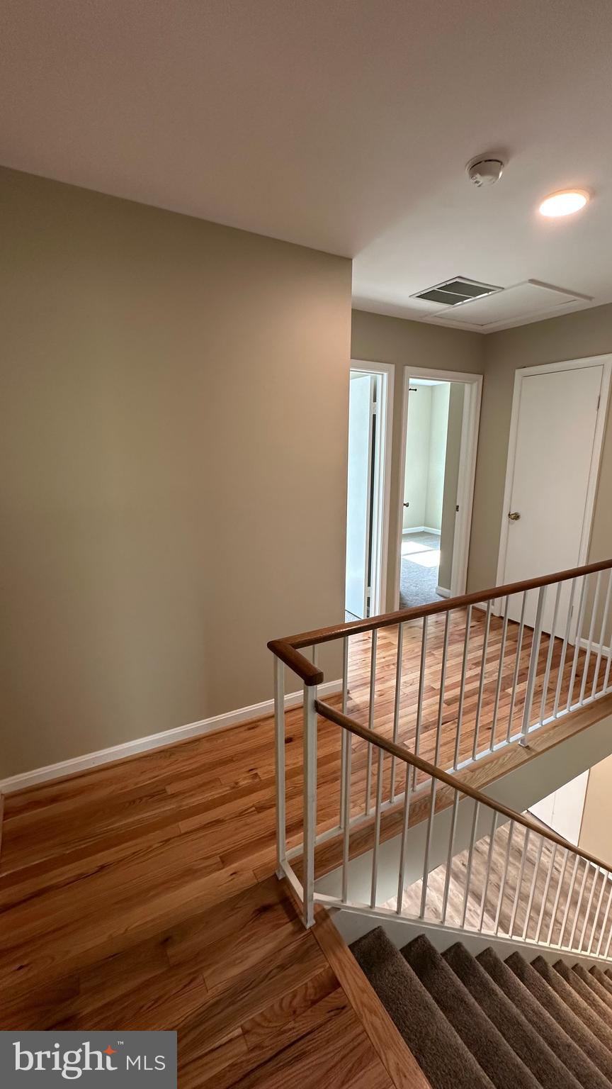 PRINCETON SQUARE - Residential Lease