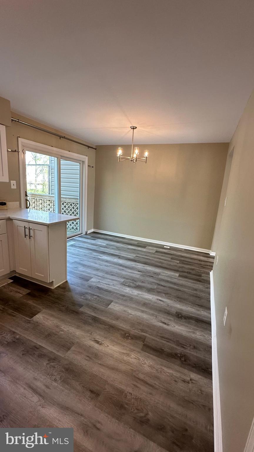 PRINCETON SQUARE - Residential Lease