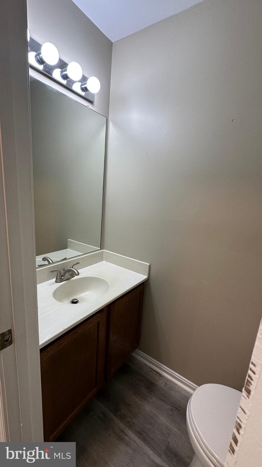 PRINCETON SQUARE - Residential Lease