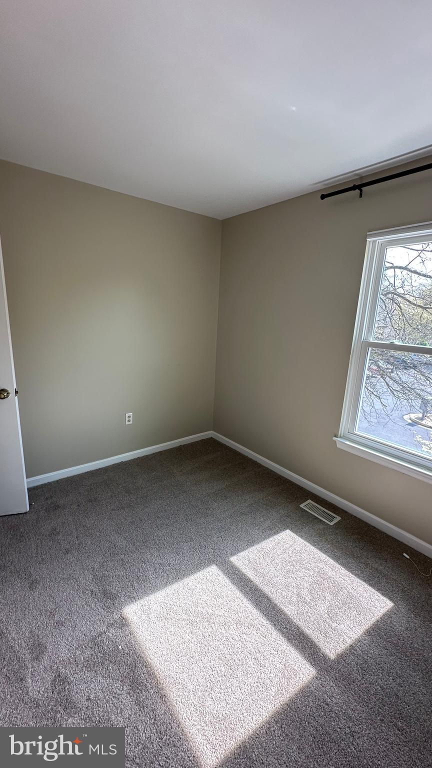 PRINCETON SQUARE - Residential Lease