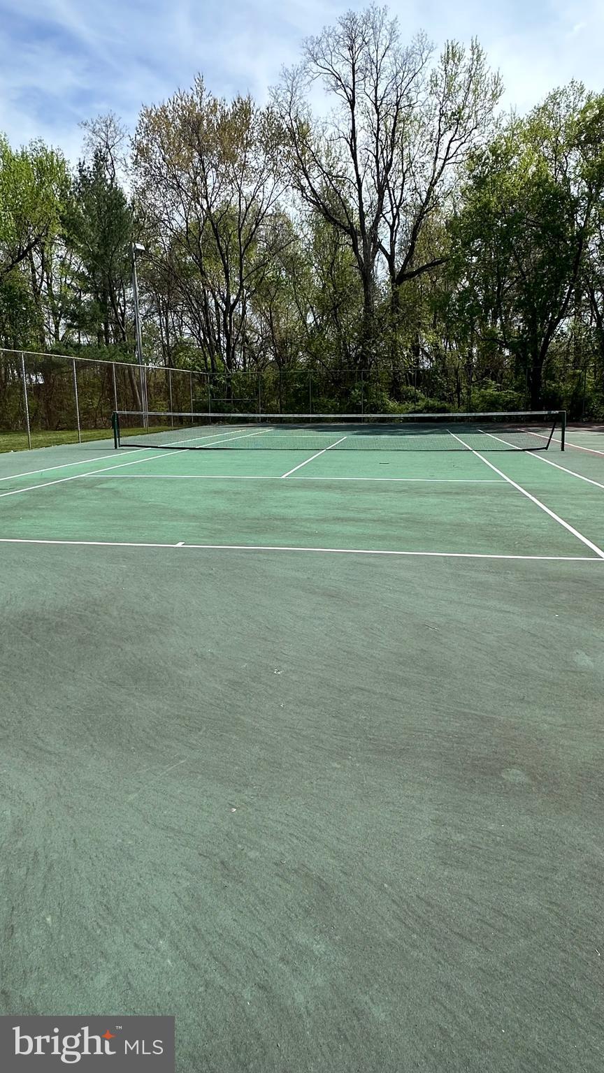 PRINCETON SQUARE - Residential Lease