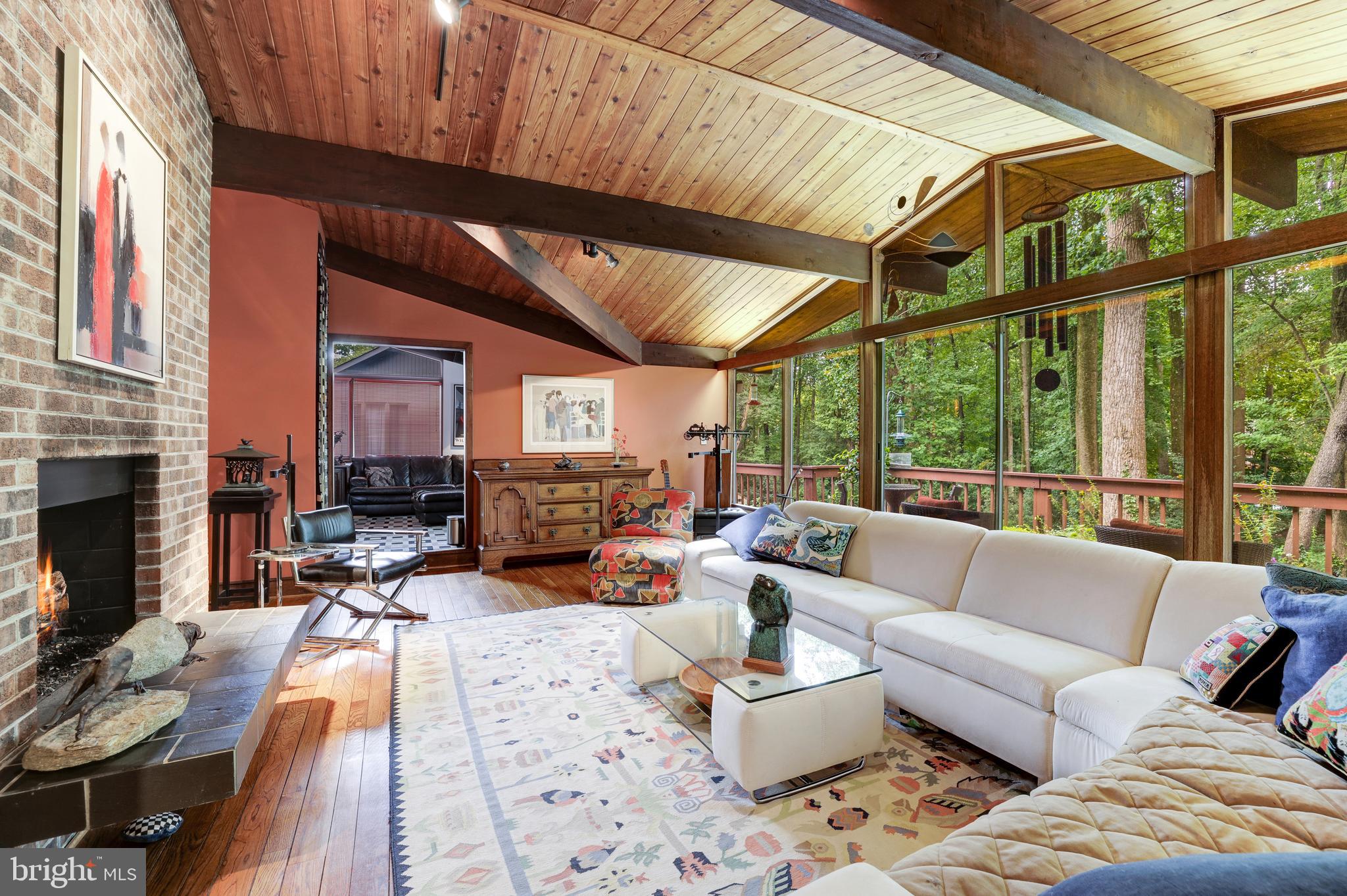 INGLESIDE - Residential