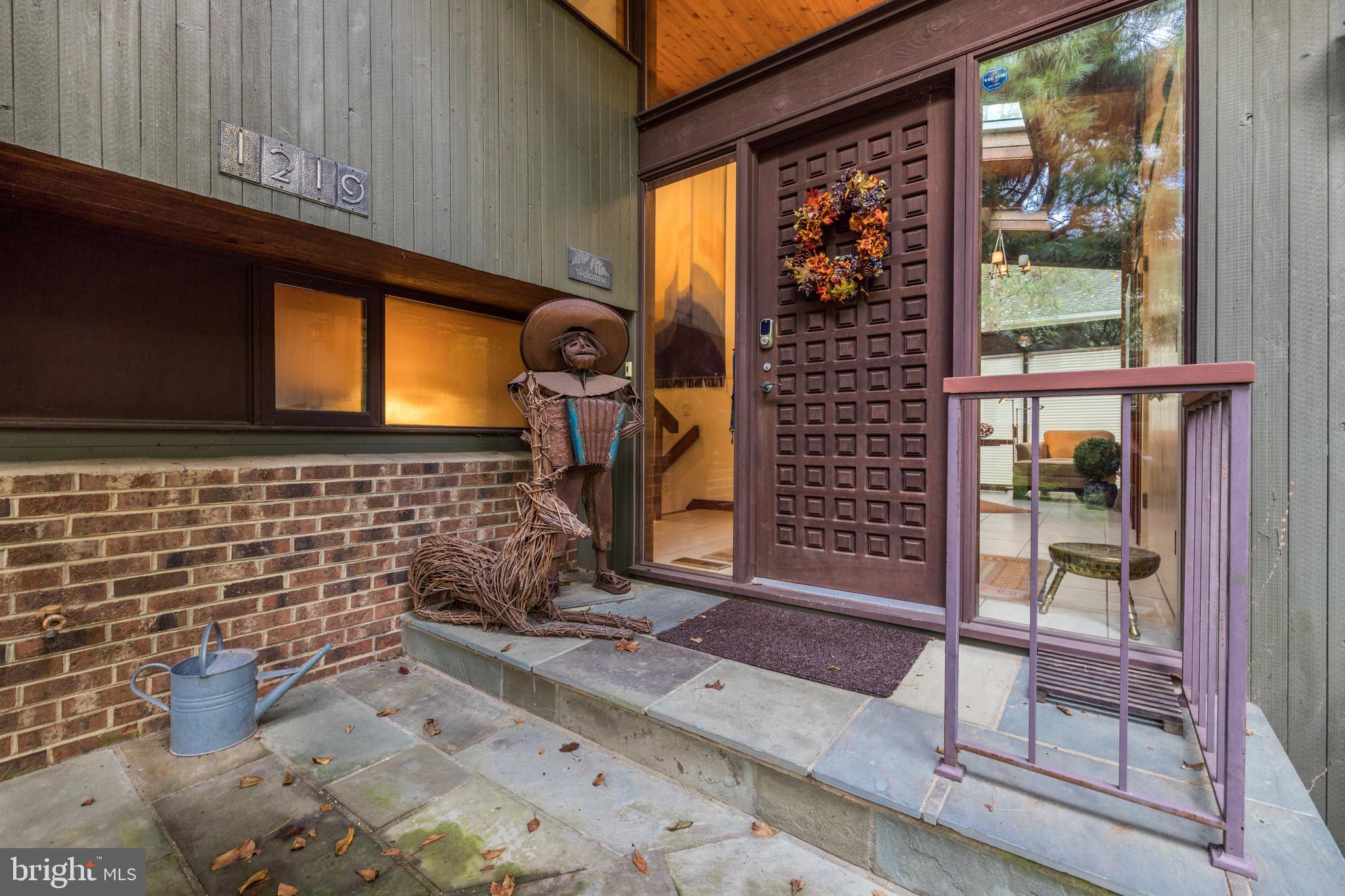 INGLESIDE - Residential