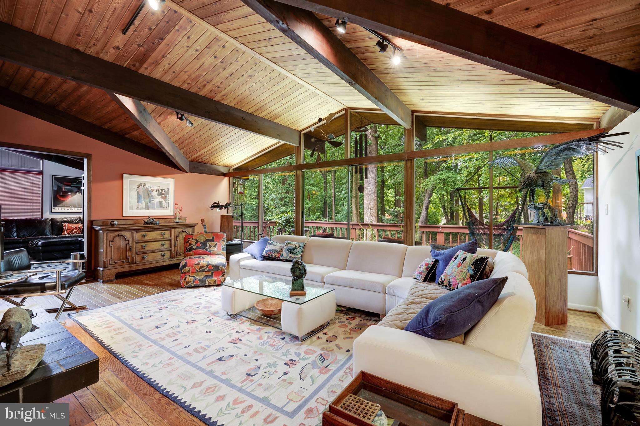 INGLESIDE - Residential