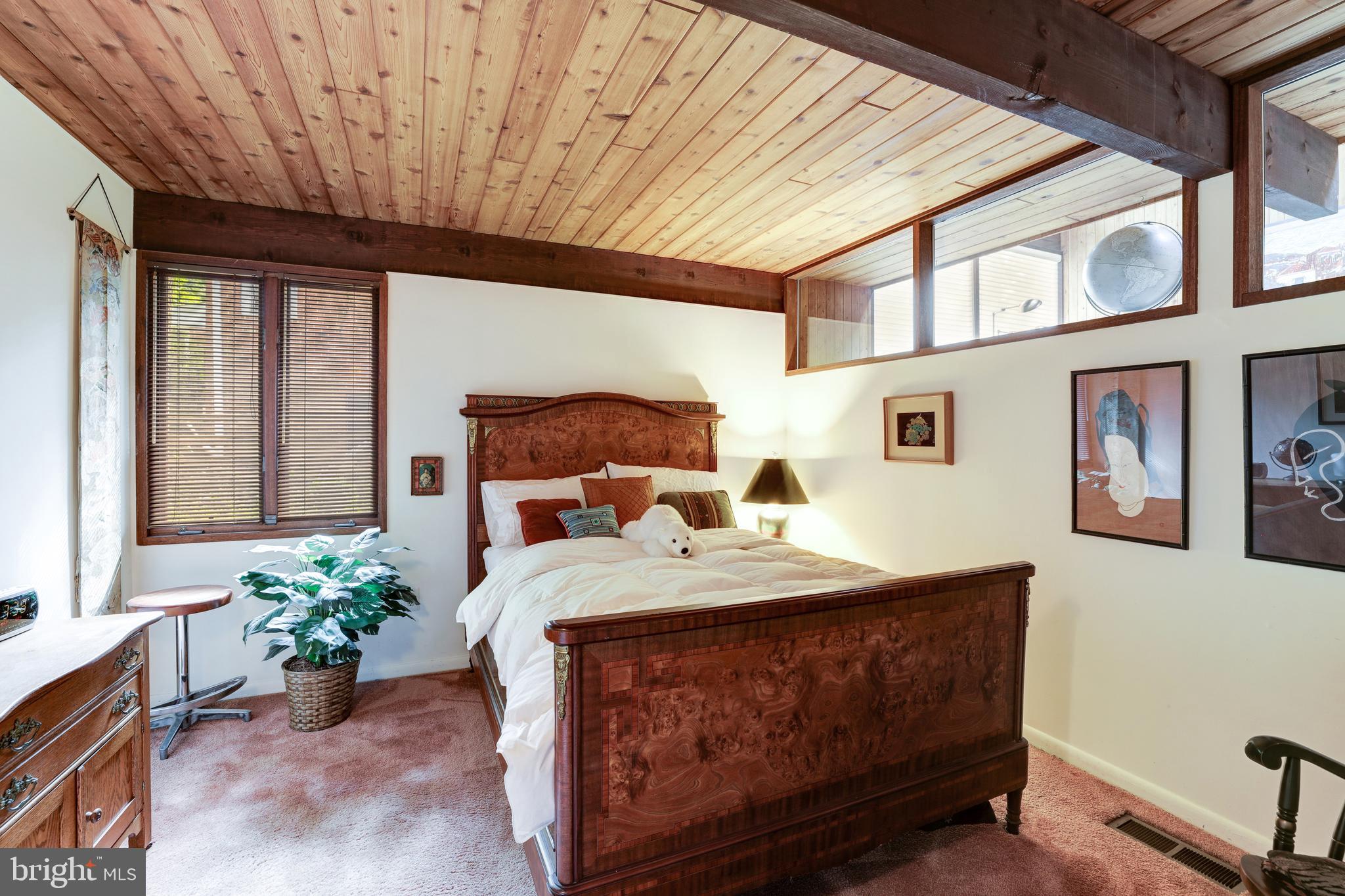 INGLESIDE - Residential