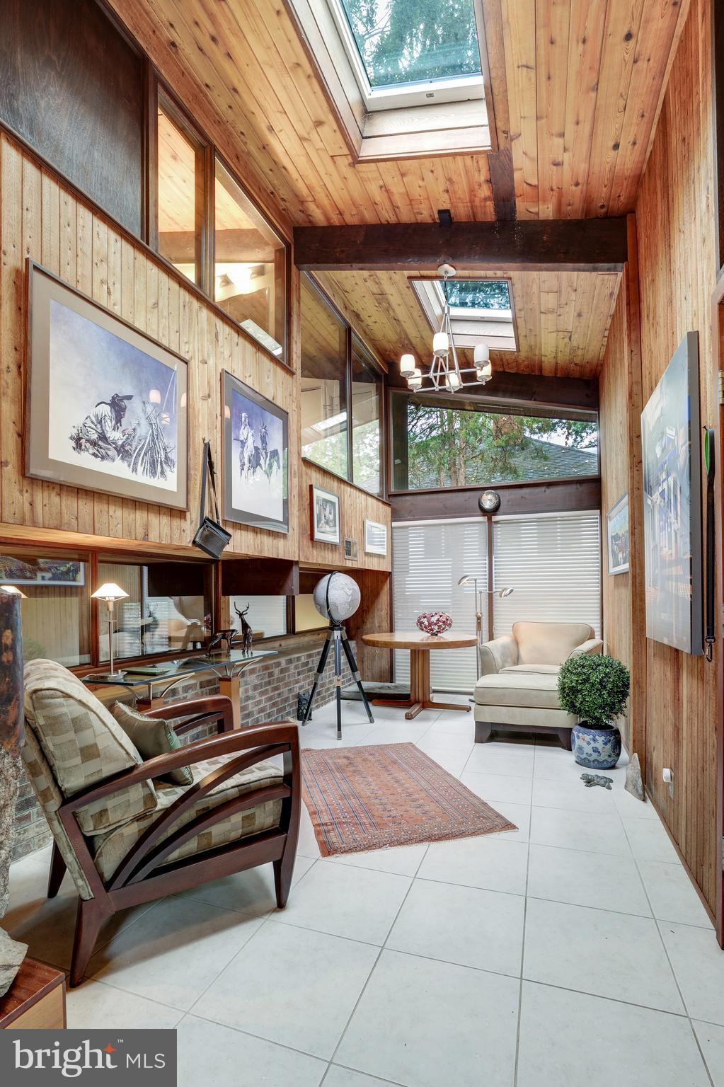 INGLESIDE - Residential