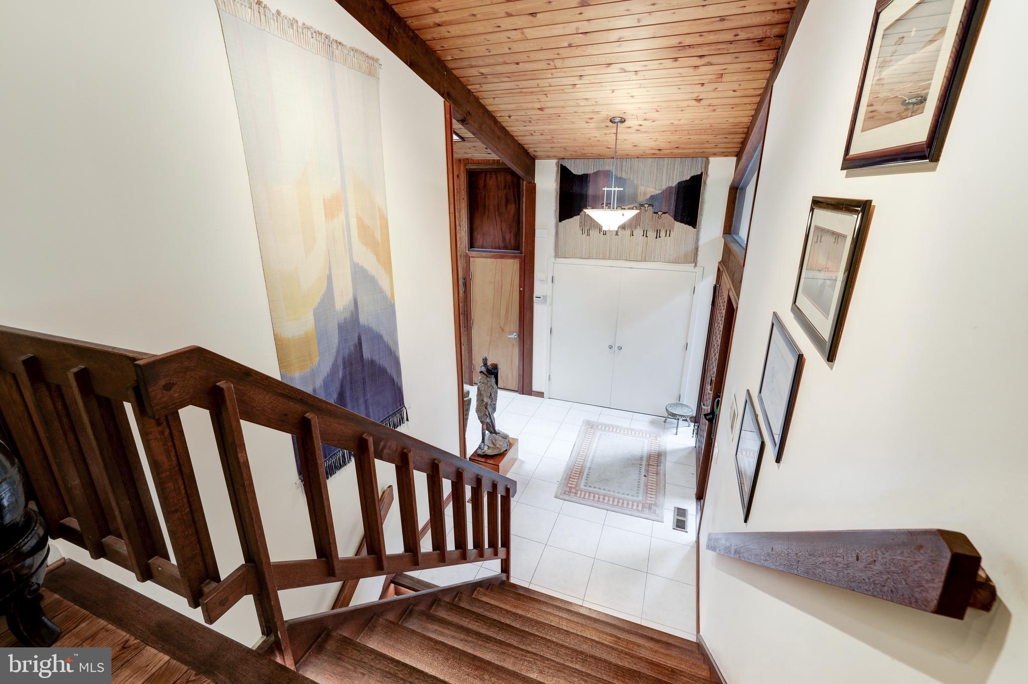 INGLESIDE - Residential