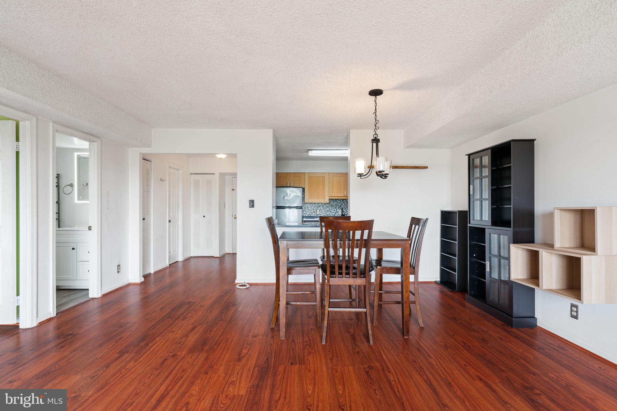 3800 POWELL LANE 1117