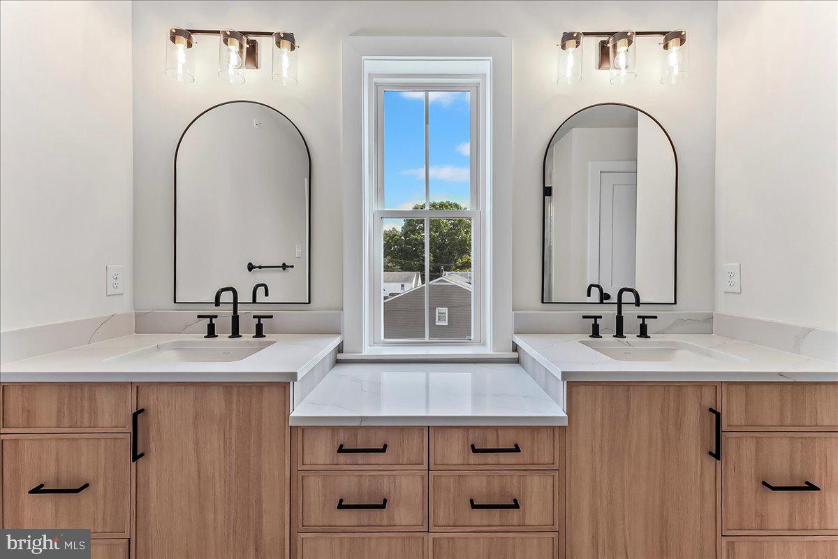 RIGGTOWN COMMONS - Residential