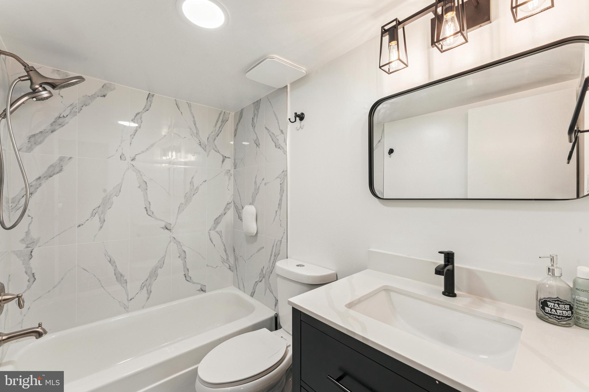 JENKINTOWN - Residential