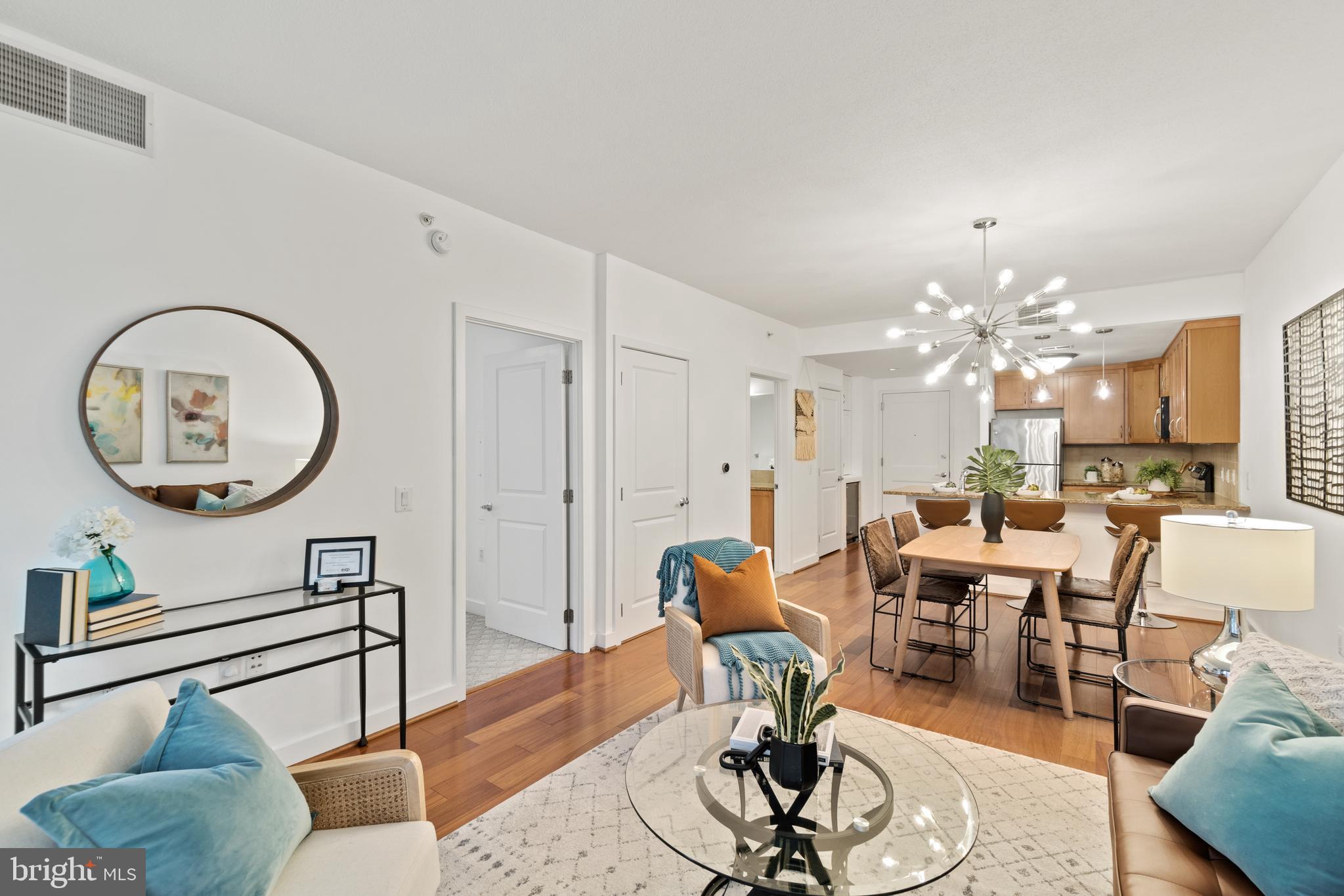 RESIDENCES AT LIBERTY CENTER - Residential