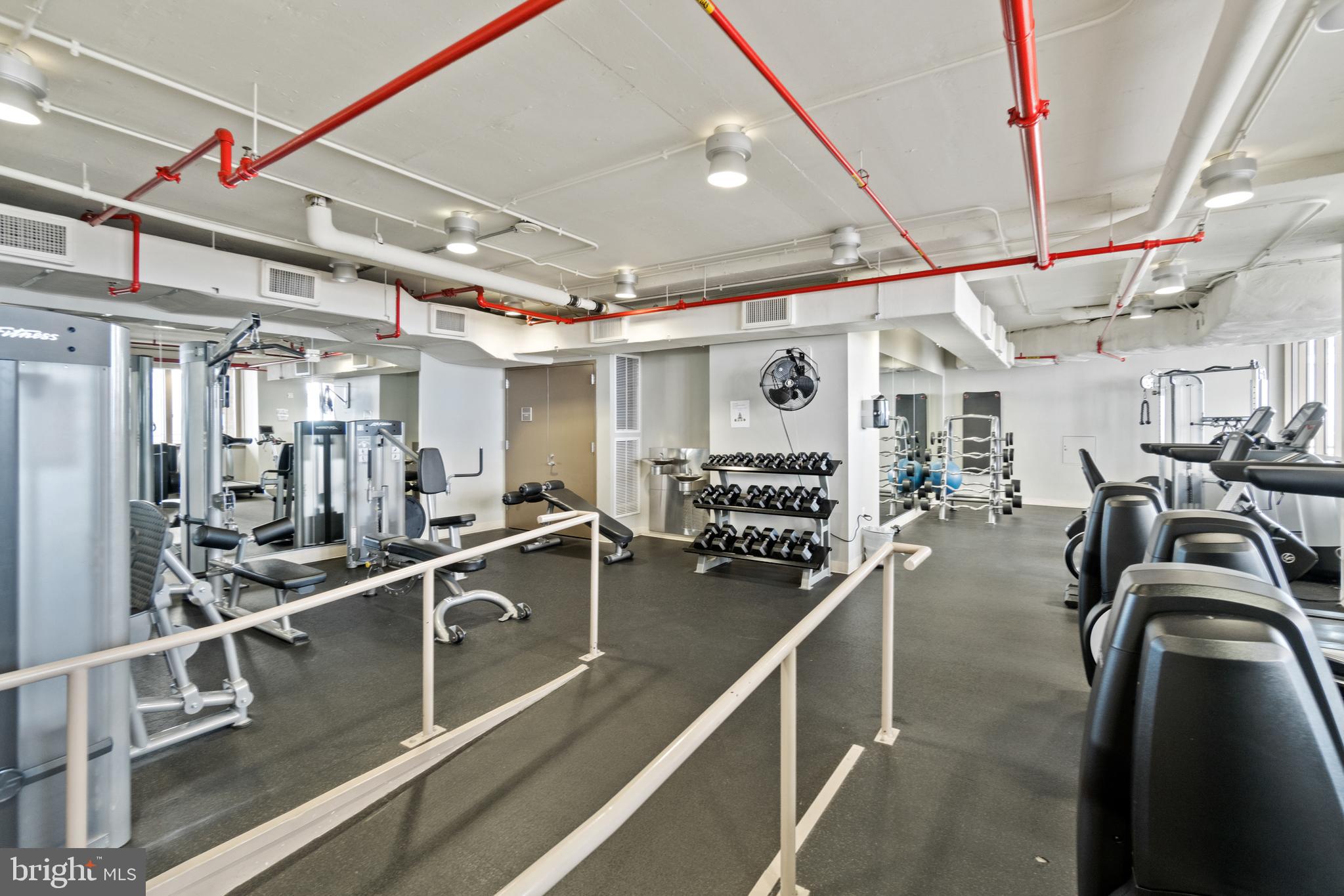 RESIDENCES AT LIBERTY CENTER - Residential