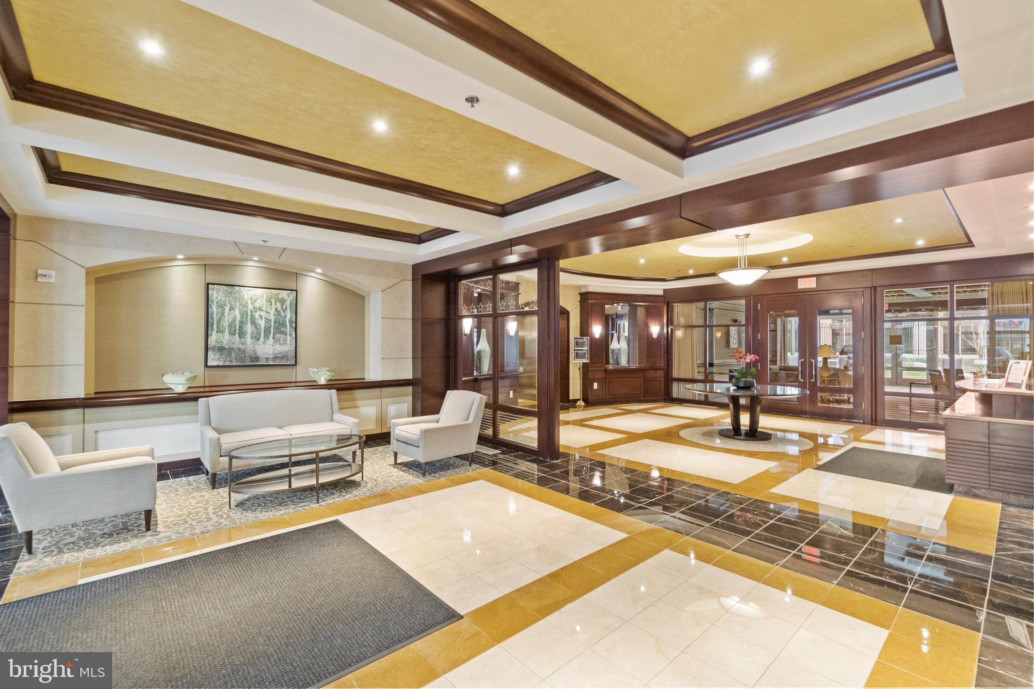 RESIDENCES AT LIBERTY CENTER - Residential