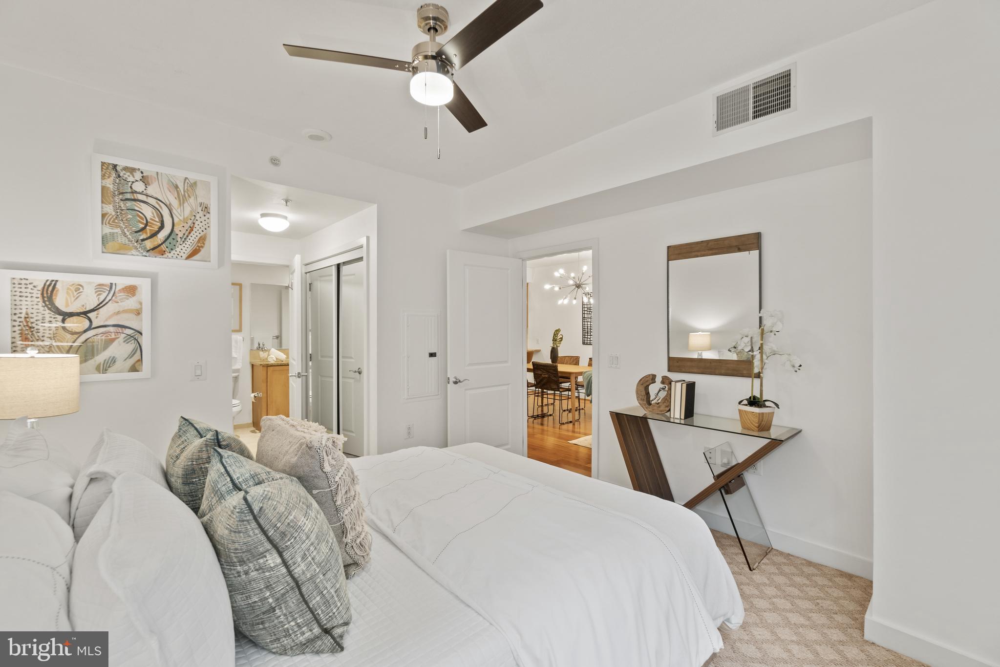 RESIDENCES AT LIBERTY CENTER - Residential