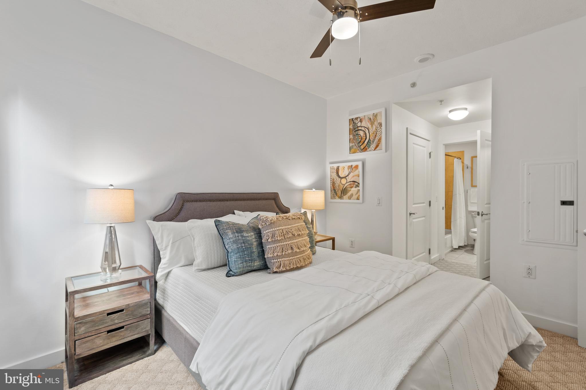 RESIDENCES AT LIBERTY CENTER - Residential