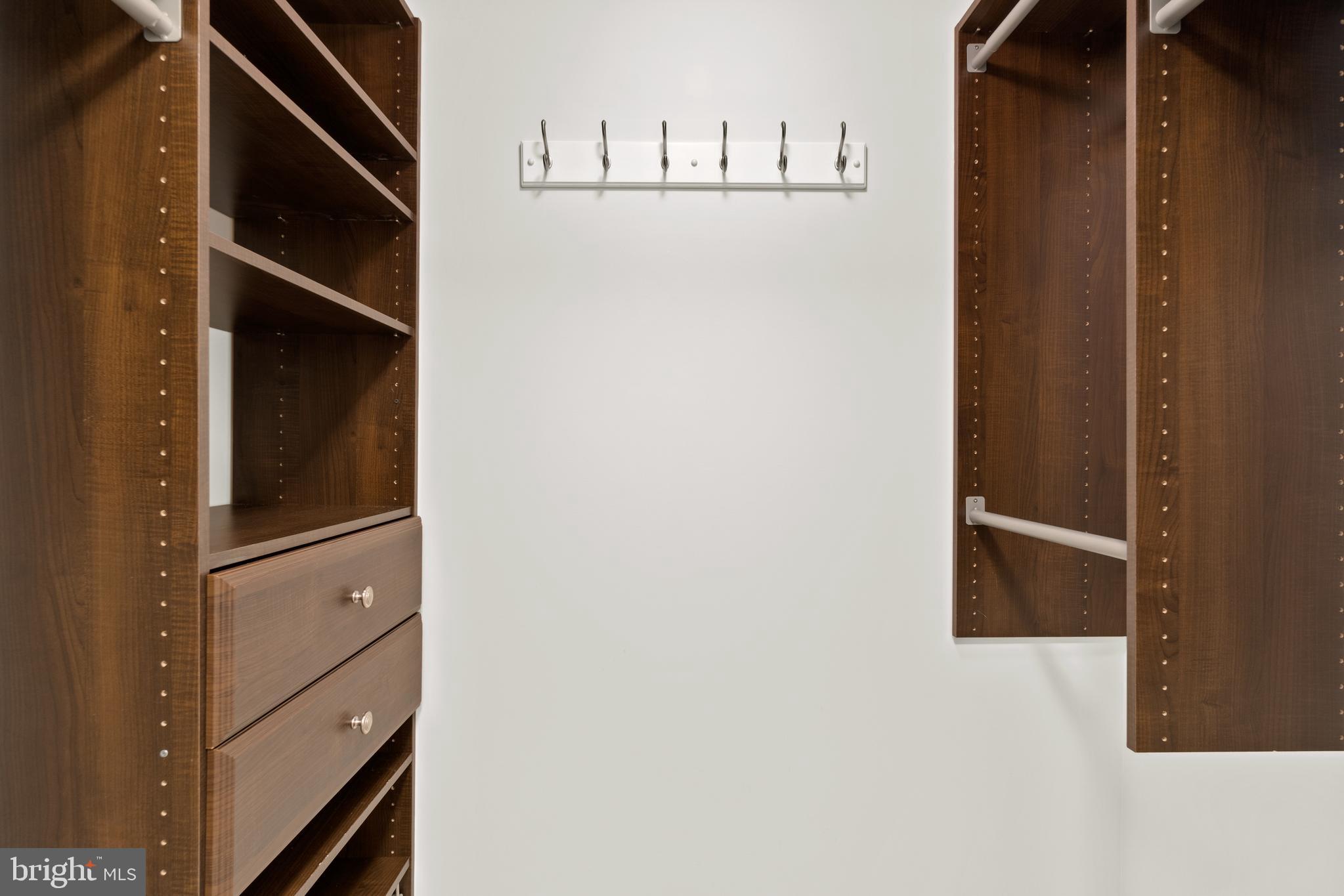 RESIDENCES AT LIBERTY CENTER - Residential