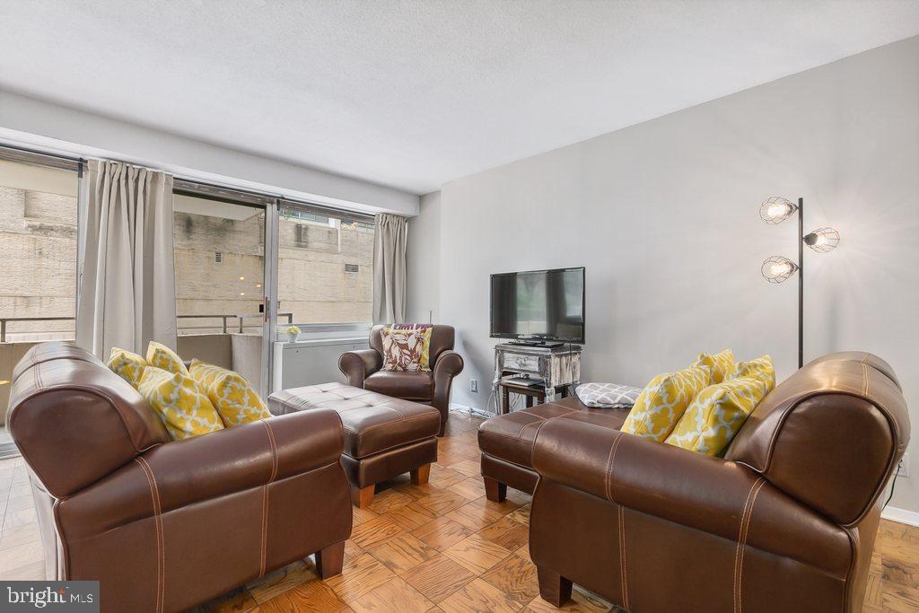 WILLOUGHBY OF CHEVY CHASE - Residential