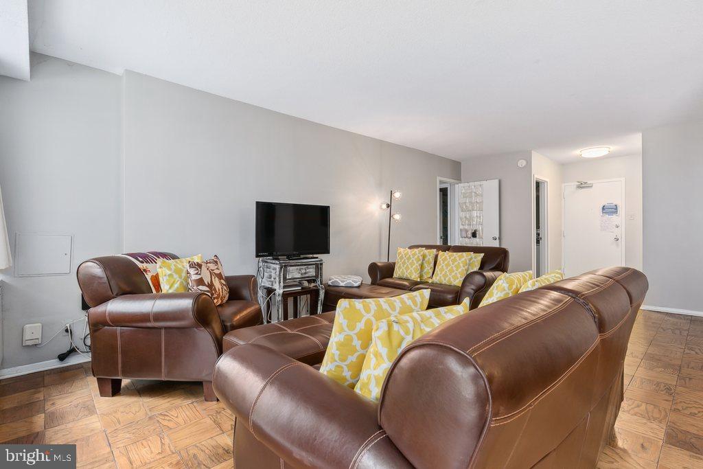 WILLOUGHBY OF CHEVY CHASE - Residential