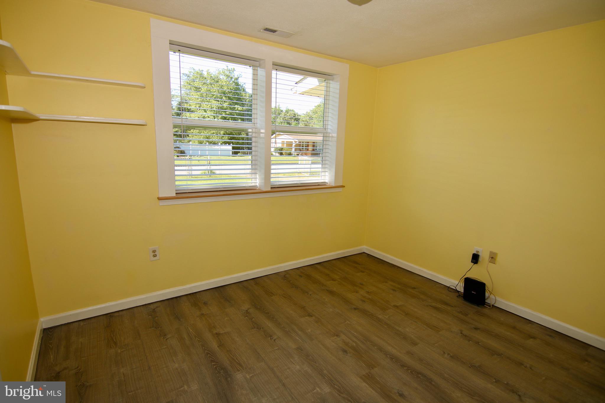 MUNSON HEIGHTS - Residential