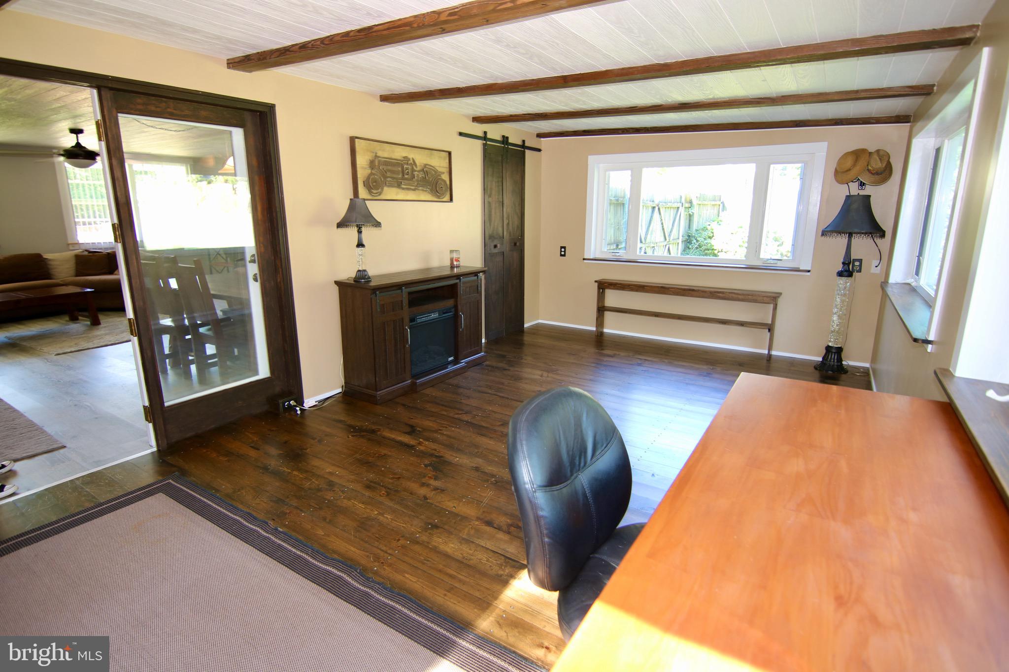 MUNSON HEIGHTS - Residential