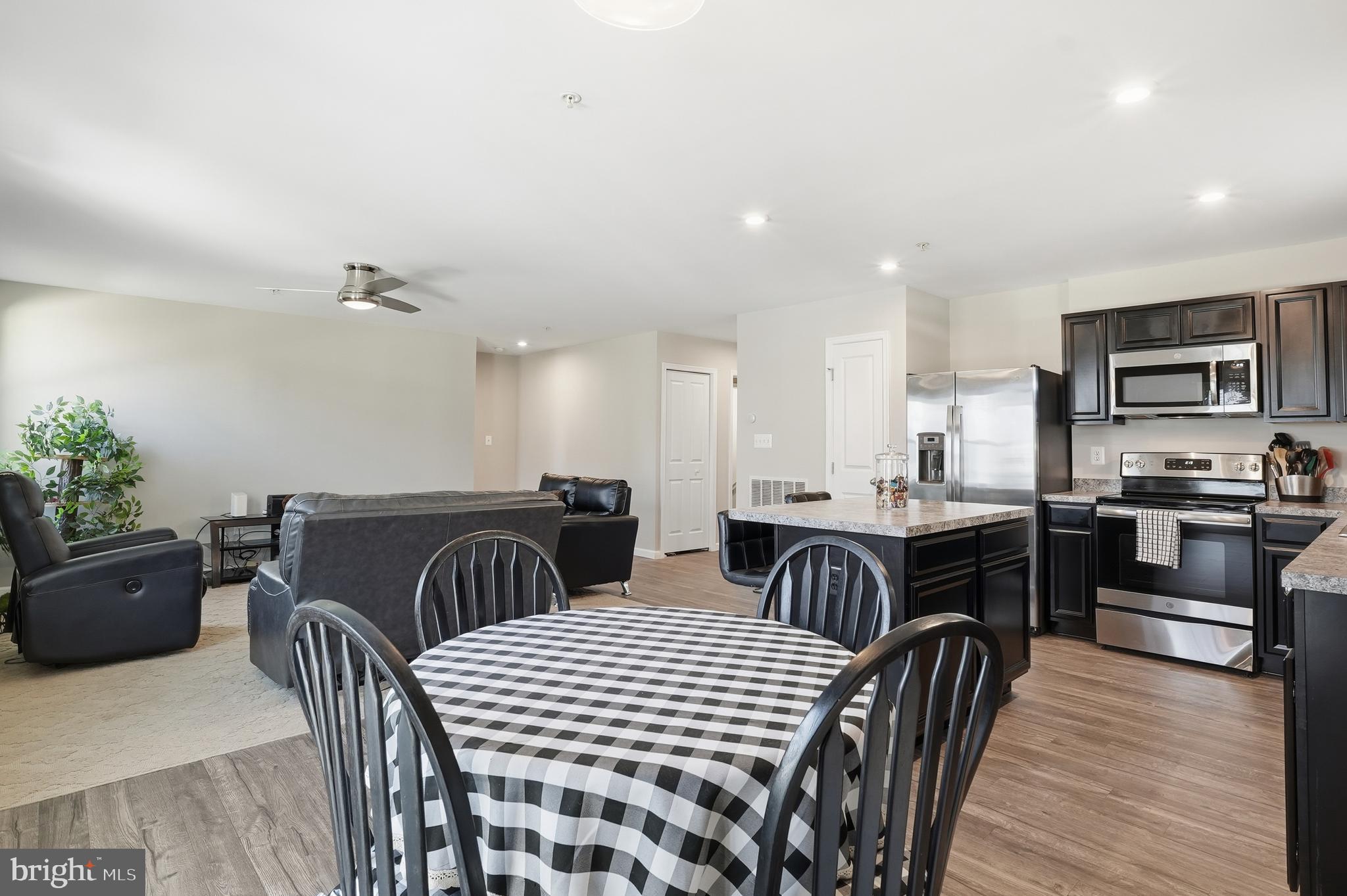 MEADE'S CROSSING - Residential