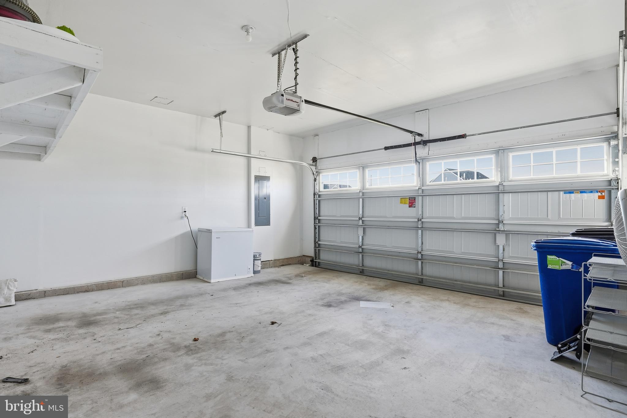 MEADE'S CROSSING - Residential