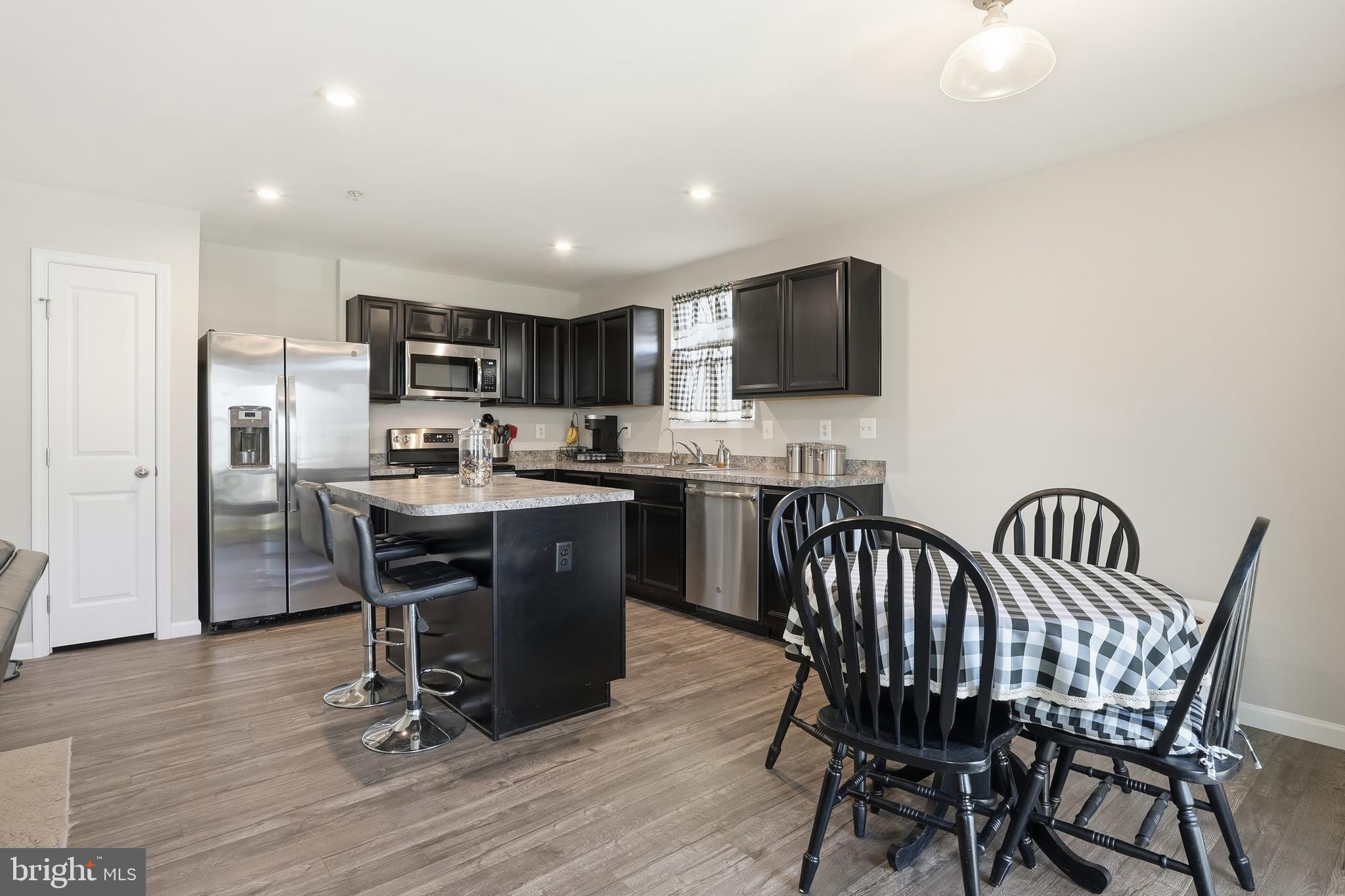 MEADE'S CROSSING - Residential