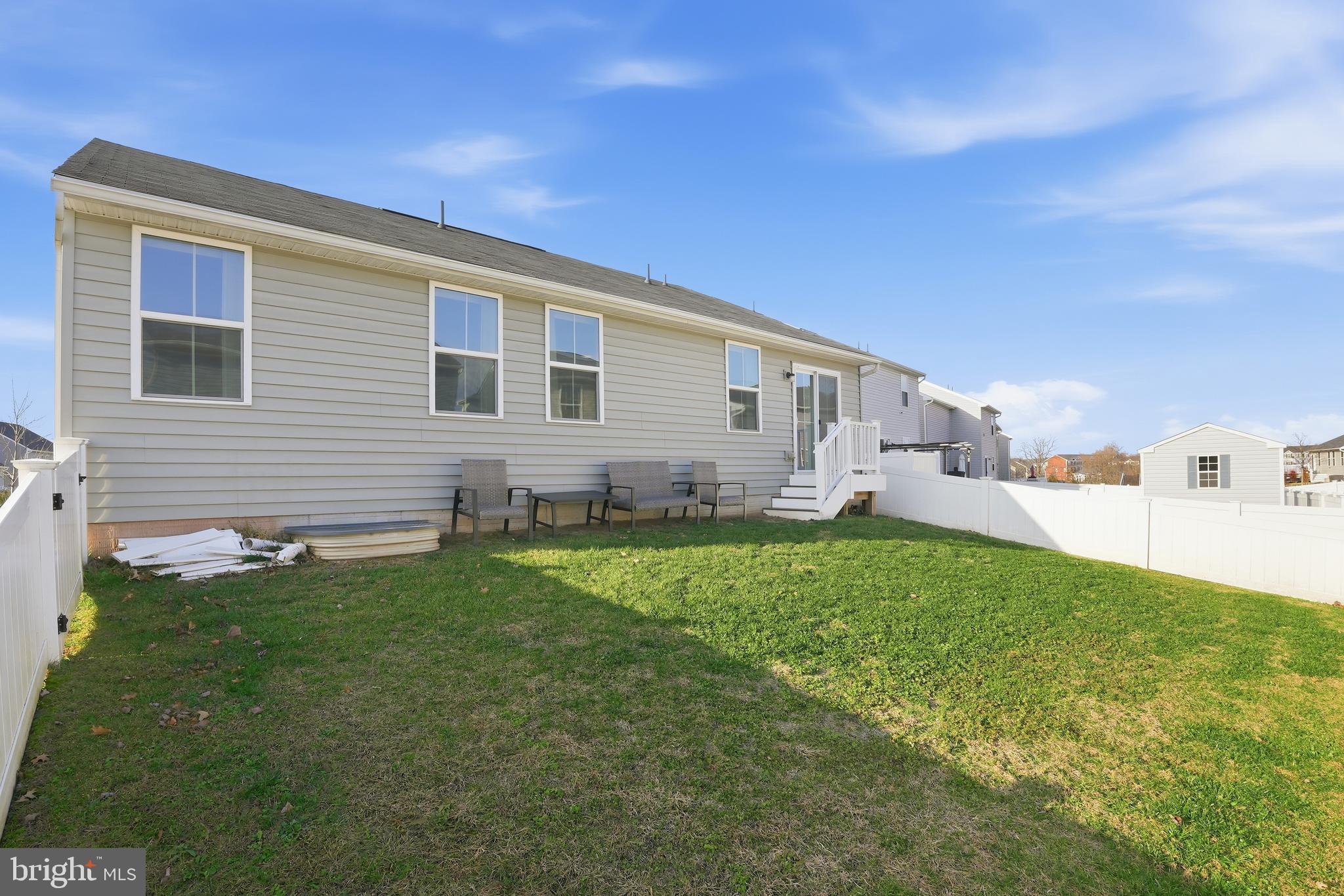 MEADE'S CROSSING - Residential