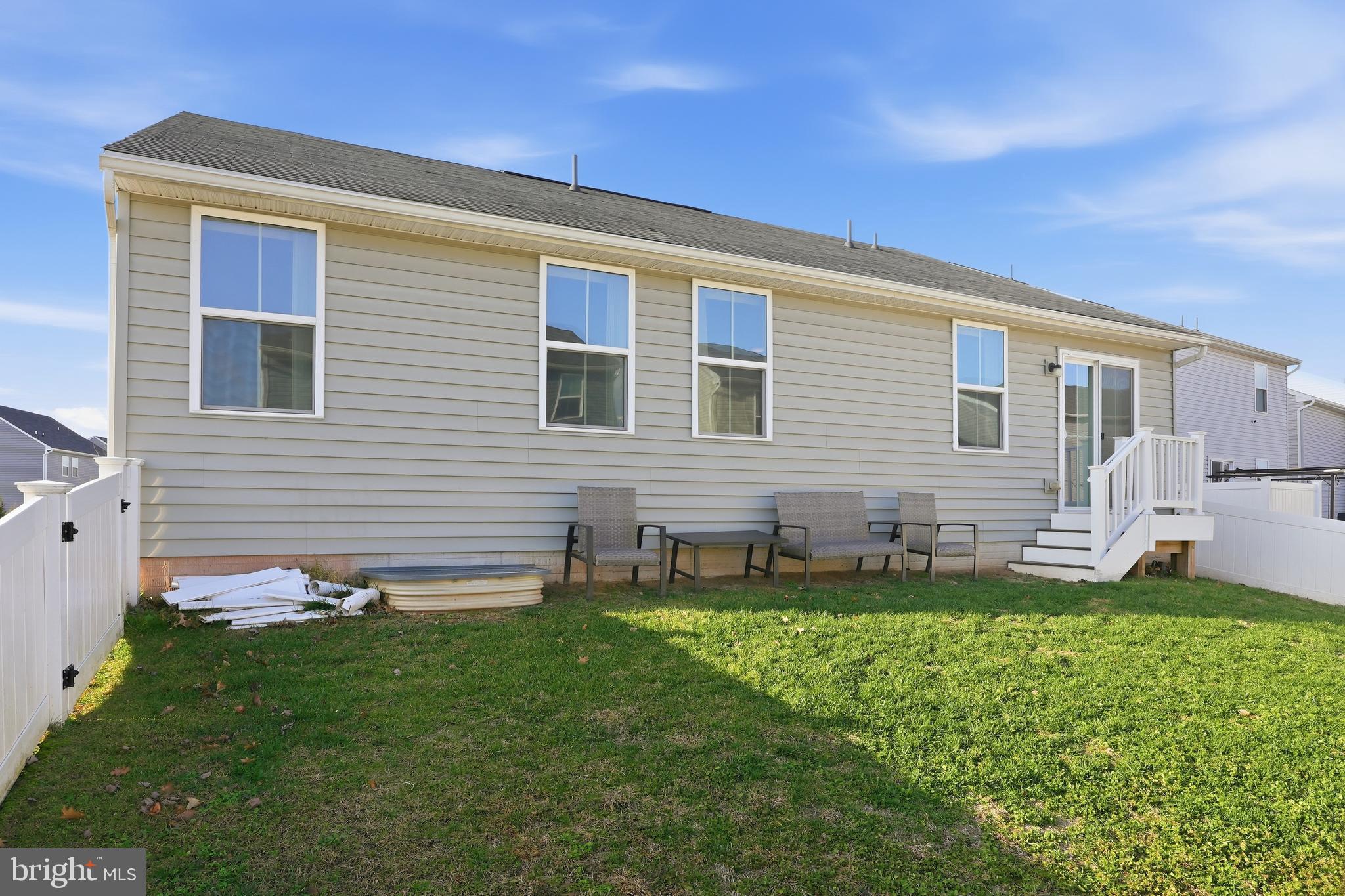 MEADE'S CROSSING - Residential