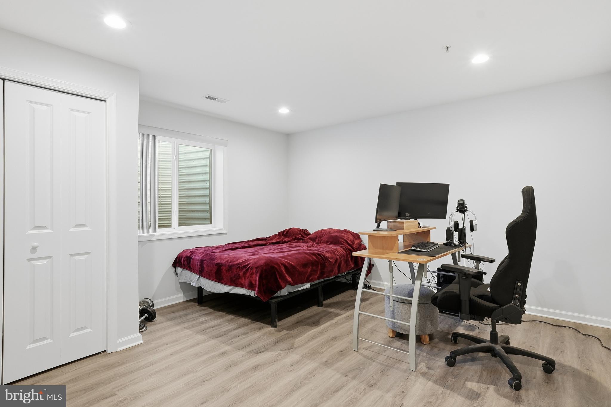 MEADE'S CROSSING - Residential