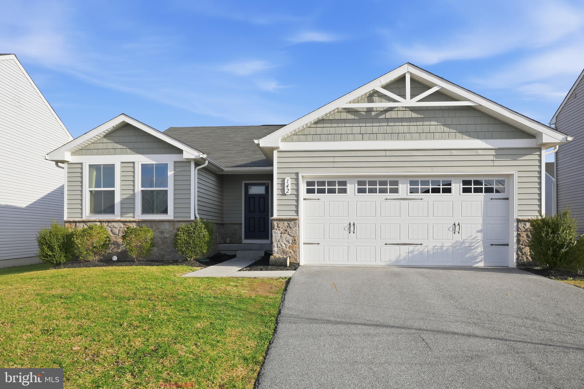 MEADE'S CROSSING - Residential