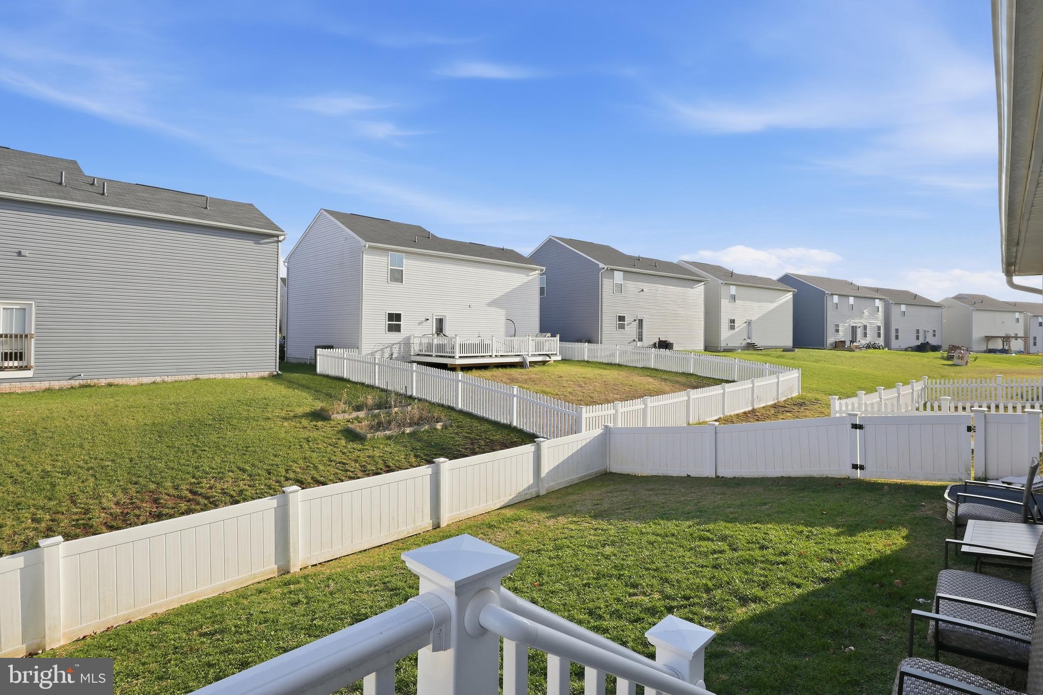 MEADE'S CROSSING - Residential